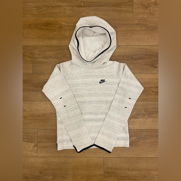 Nike tech hoodie - Picture 1 of 6
